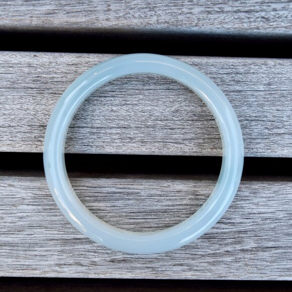 【SOLD】55.6 mm Agate Bangle Bracelet - Blue - Chinese Agate Bracelet - Picture 2 of 4